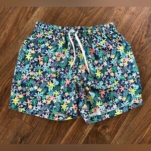 Chubbie 5.5” Inseam The Bloomerangs Elastic Waist Swim trunks in blue floral- L